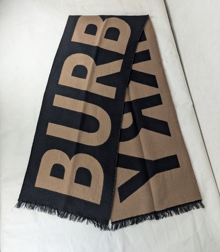 Burberry logo wool jacquard