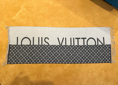 Louis vuitton silk scarf - vuitton,