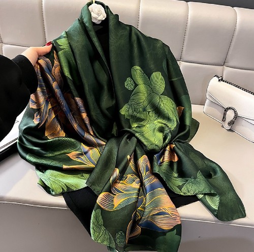Elegant large soft scarf - large,
